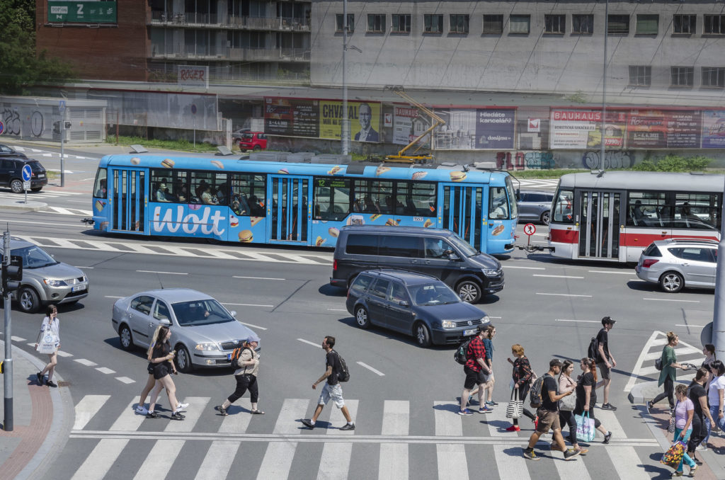 Reklama Wolt na električke