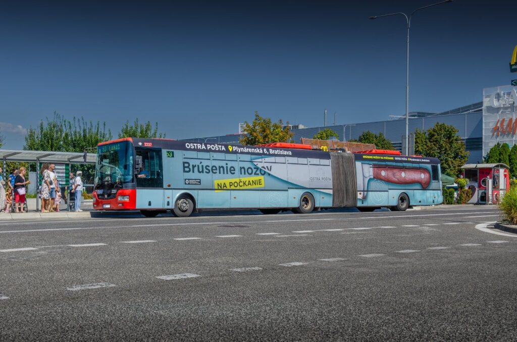 Celopolep MHD s vizuálom noža